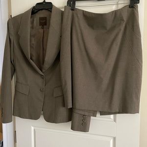Womens Limited Skirt Suit